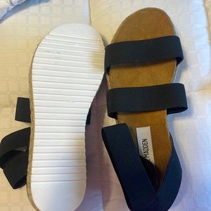 NEW WITHOUT TAGS Steve Madden Kimmie Flatform Espadrille Black Sandals Womens 8